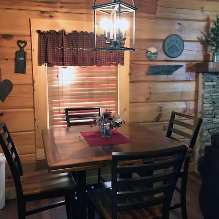 Mountain Blessings Villa Pigeon Forge Exterior photo