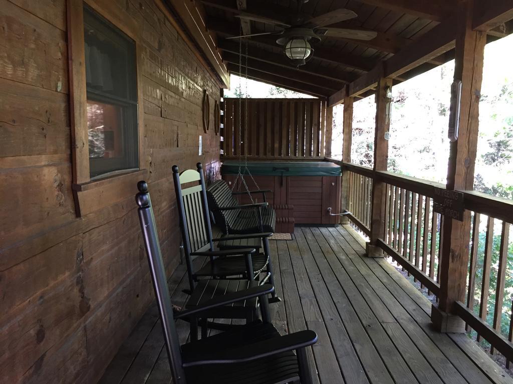 Mountain Blessings Villa Pigeon Forge Exterior photo